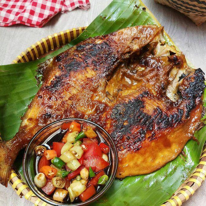 Lesehan Cimotz.is: Santapan Siang yang Menggoda di Jantung Kota Cilacap